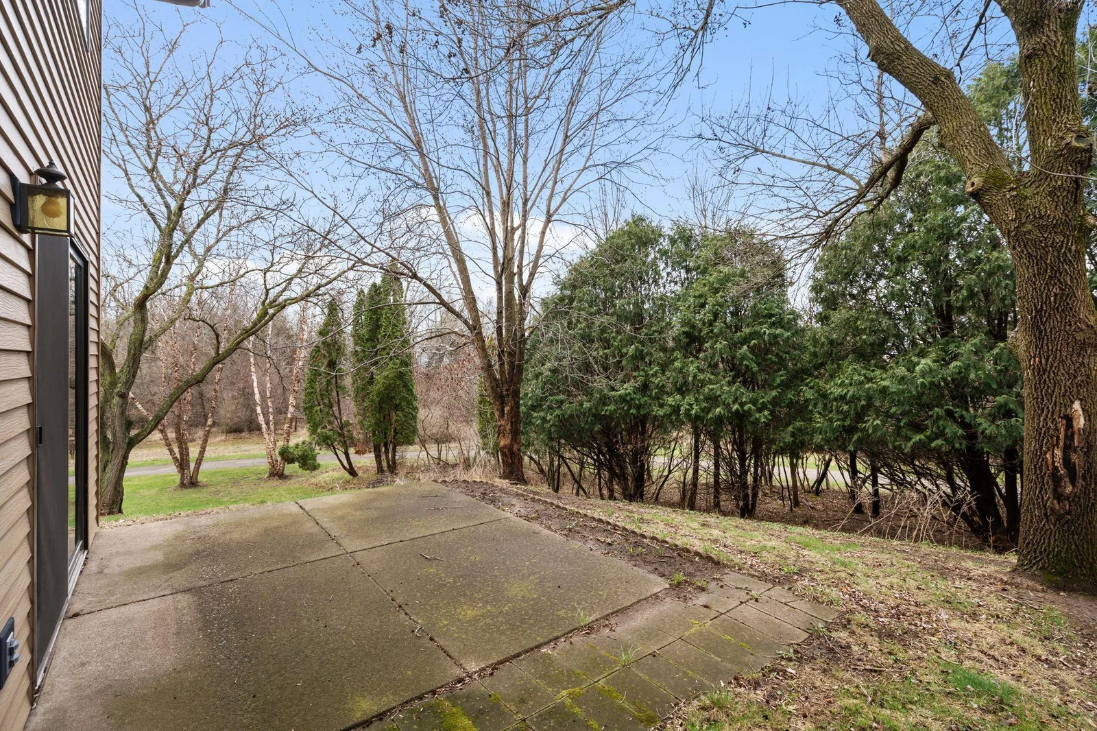 Plenty of tree-lined privacy.
