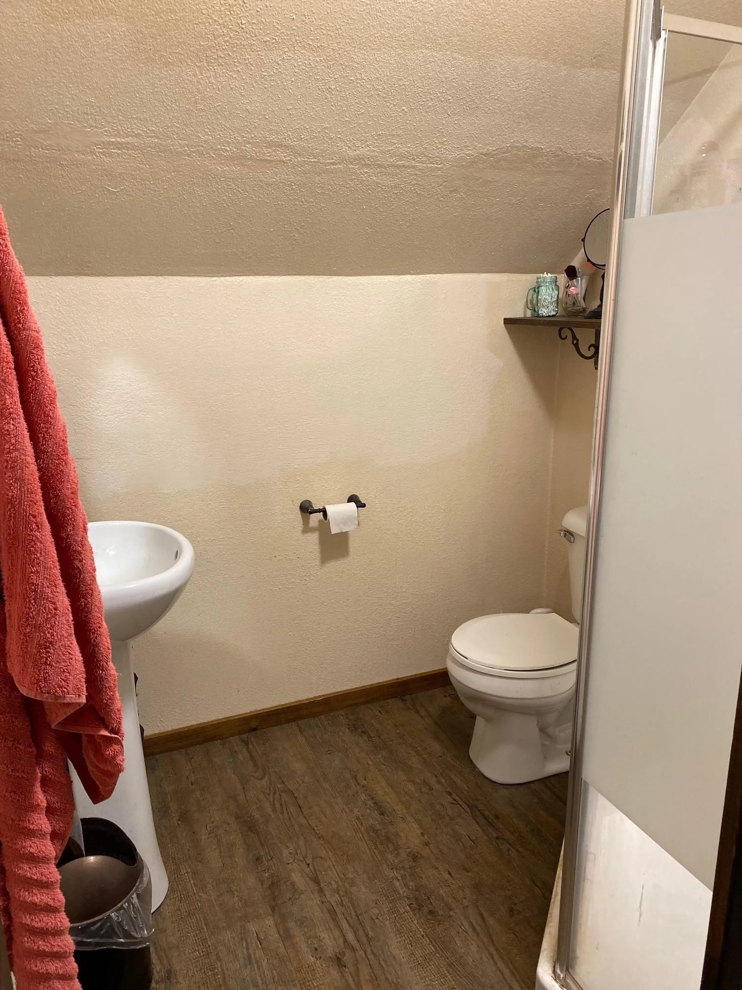 bath upper.jpg
