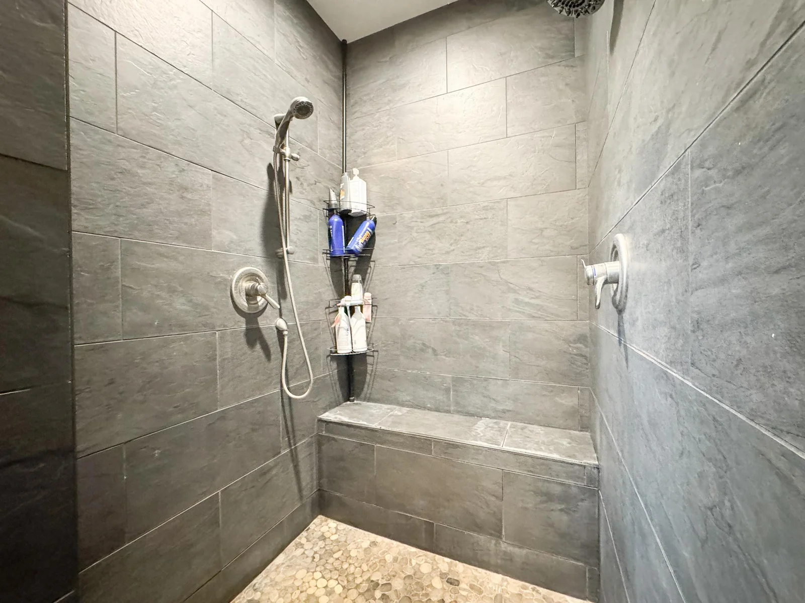 Primary Bathroom 2.jpg
