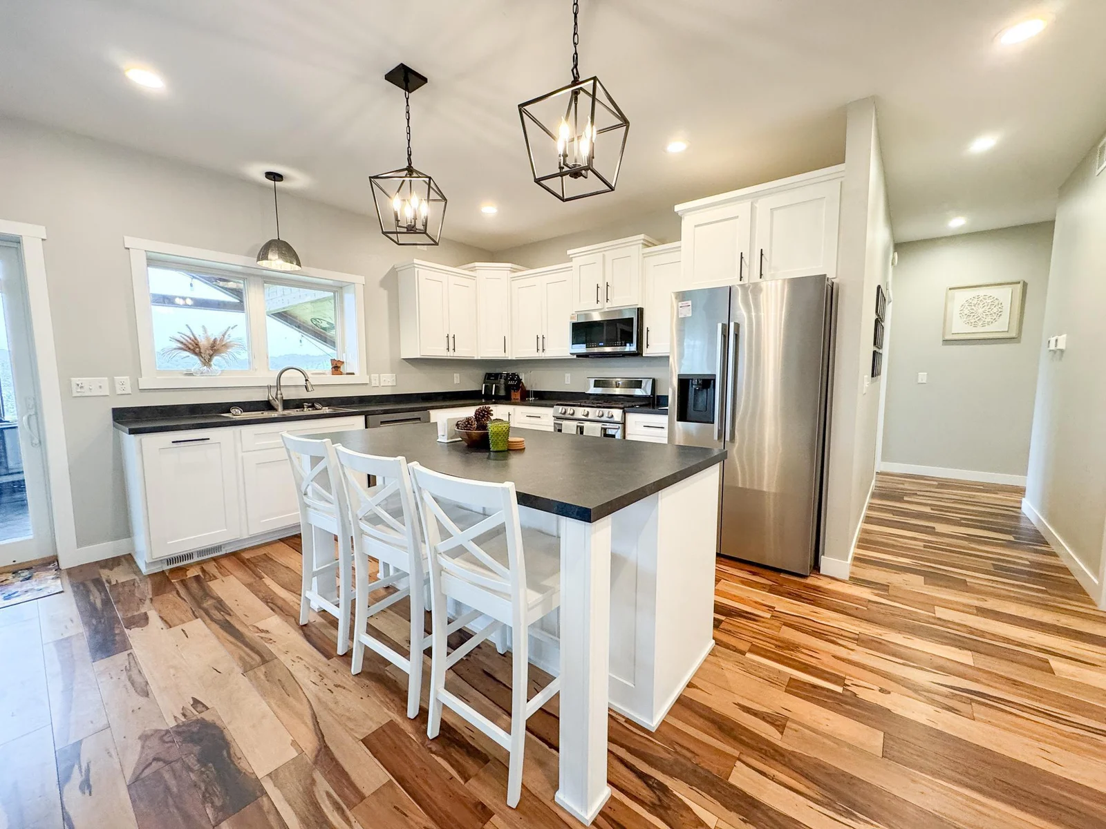 Kitchen 1.jpg