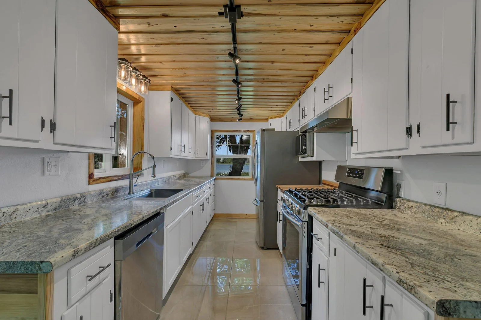 Main level kitchen!