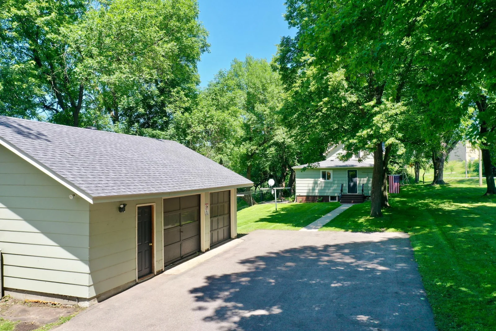 Photo 1 of 33027 County Road 50