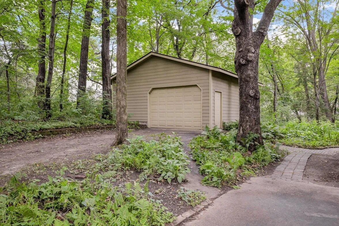 Oversized Detached 2 Car Garage