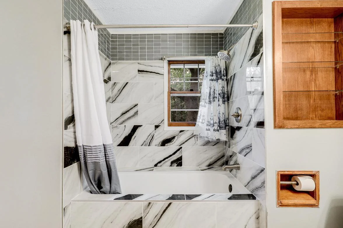 Beautifully updated bathroom