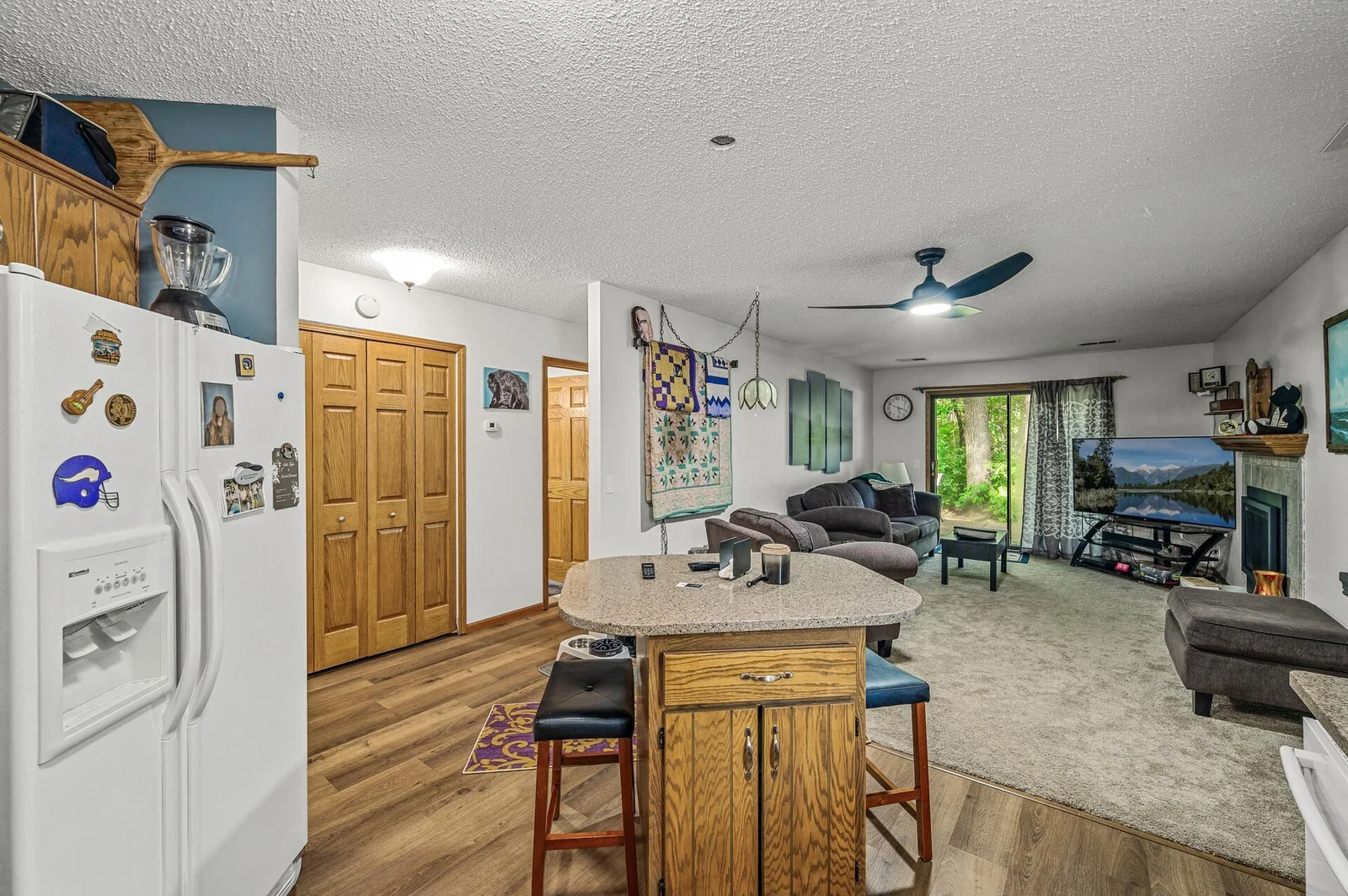 15_102E_South_Dr15_mls.jpg