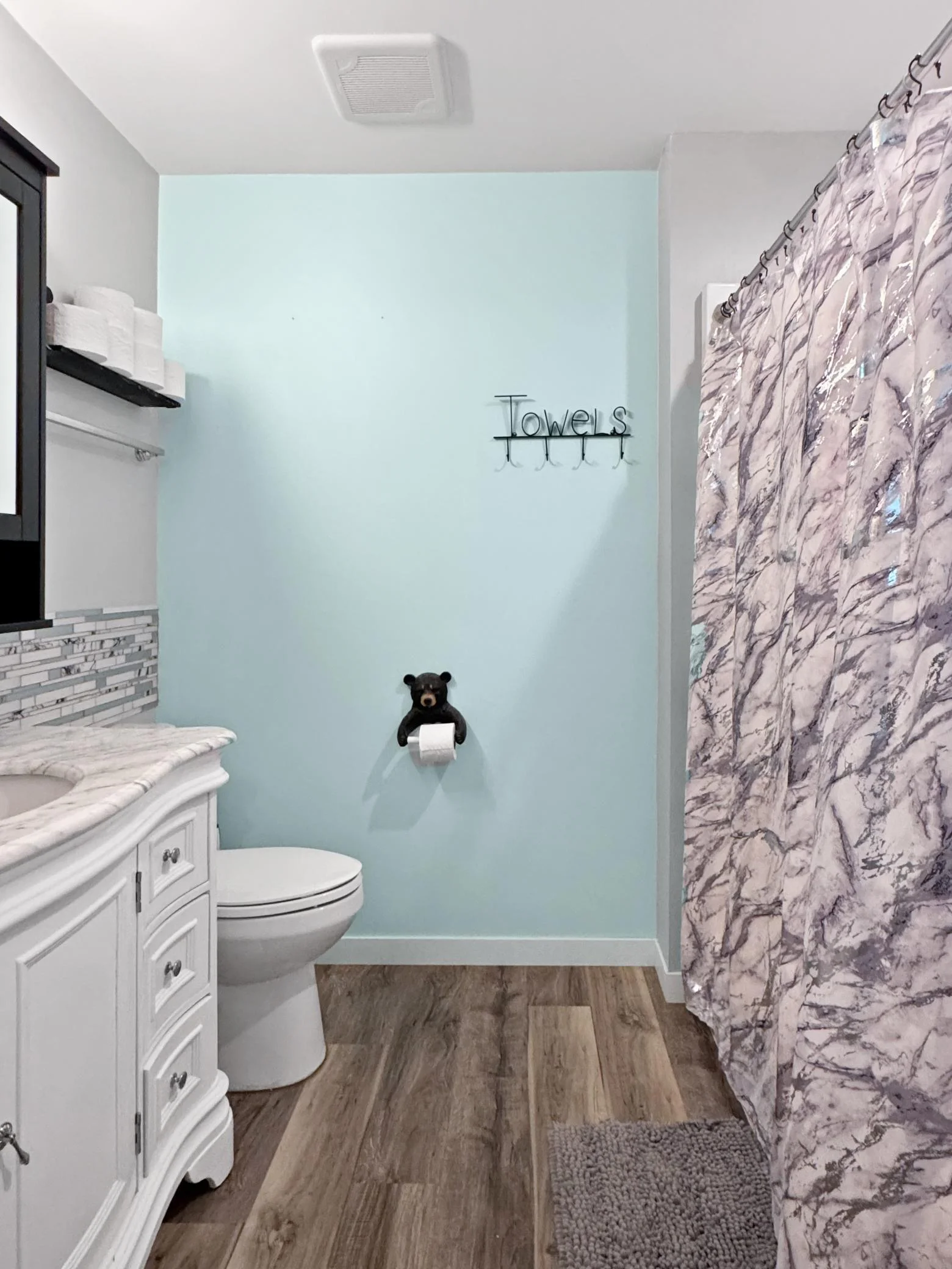 En suite bathroom to Bedroom #1