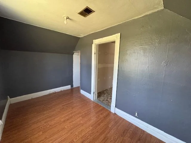 Upper bedroom