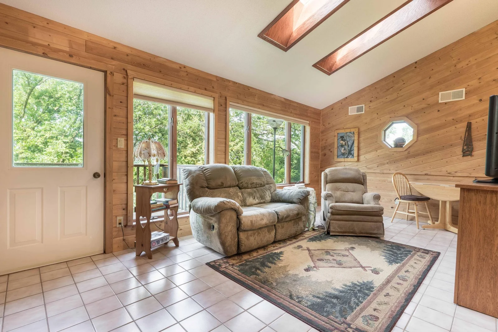 Sitting room with walk out to the deck