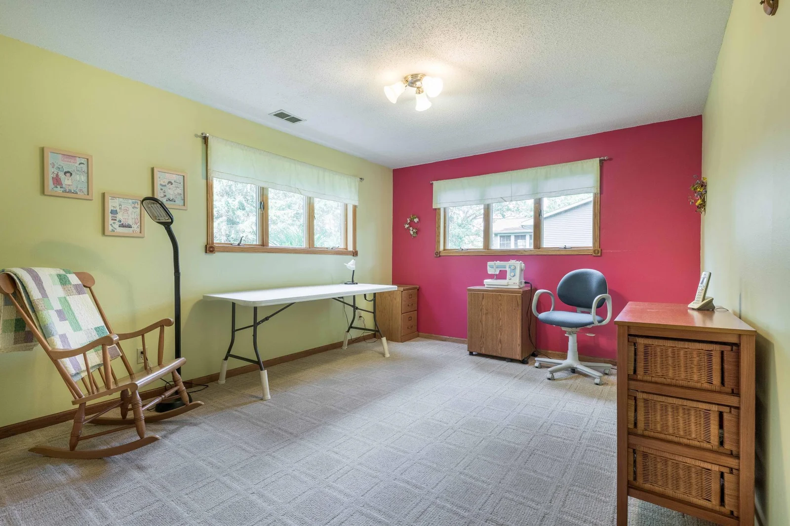 2nd bedroom