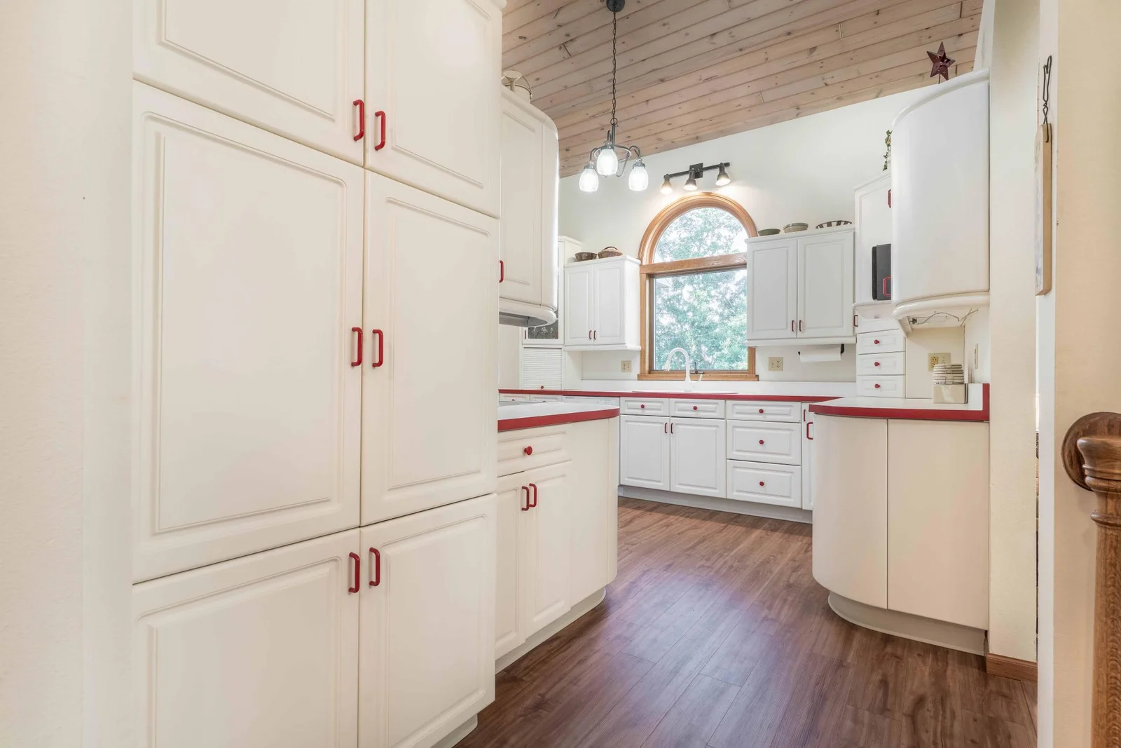 Kitchen with Plank flooring