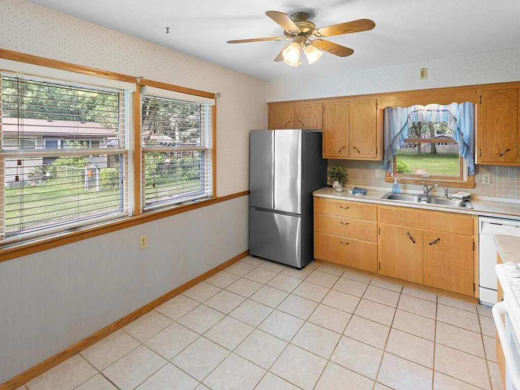 11827 Douglas Dr N Champlin MN 55316 USA-018-039-018-MLS_Size.jpg