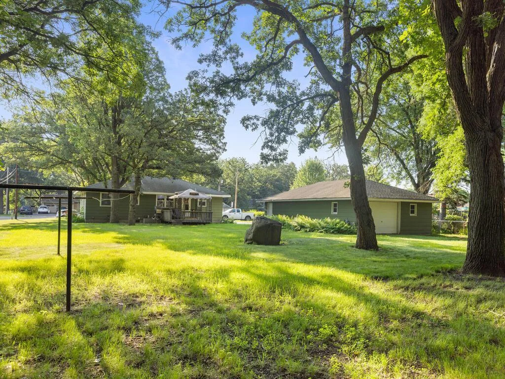 11827 Douglas Dr N Champlin MN 55316 USA-008-017-008-MLS_Size.jpg