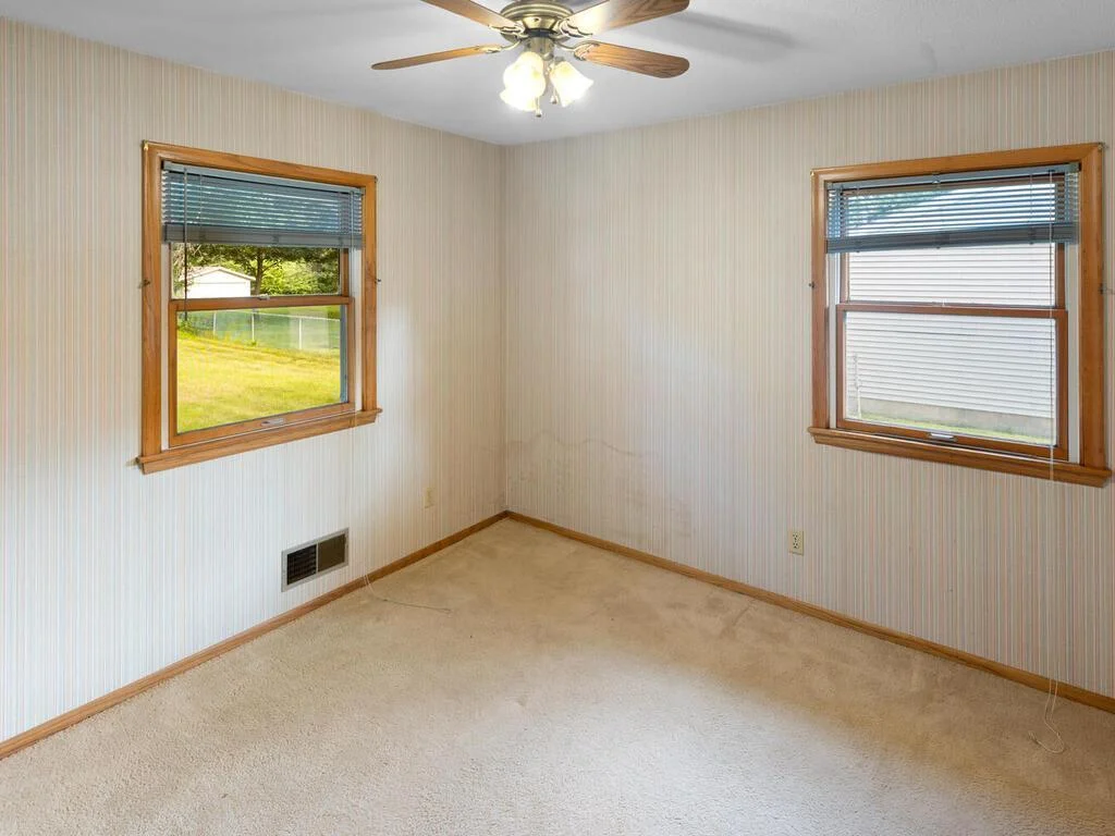 11827 Douglas Dr N Champlin MN 55316 USA-028-014-028-MLS_Size.jpg