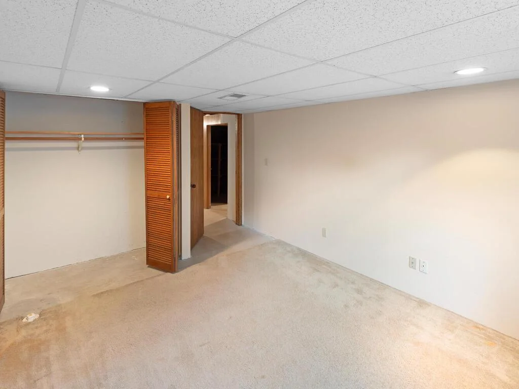 11827 Douglas Dr N Champlin MN 55316 USA-037-034-037-MLS_Size.jpg