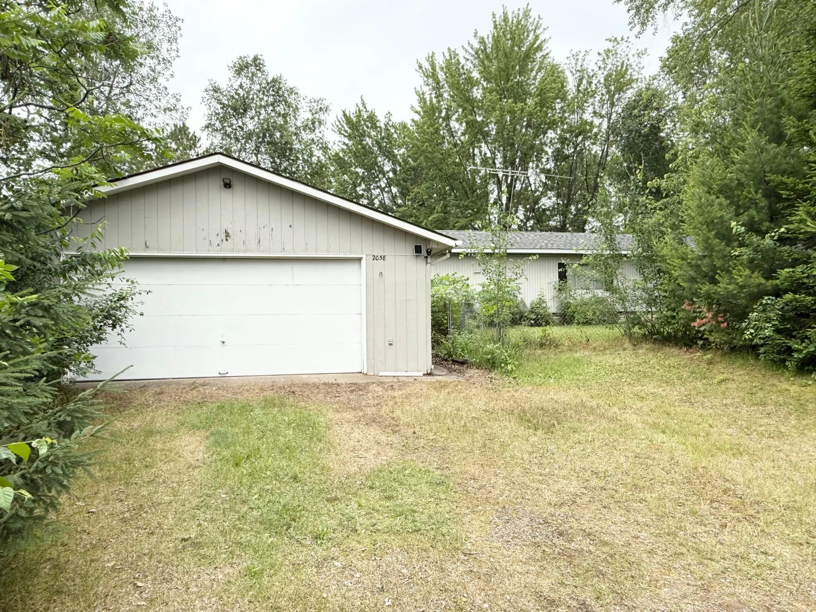 Photo 1 of 2058 Pine Knoll