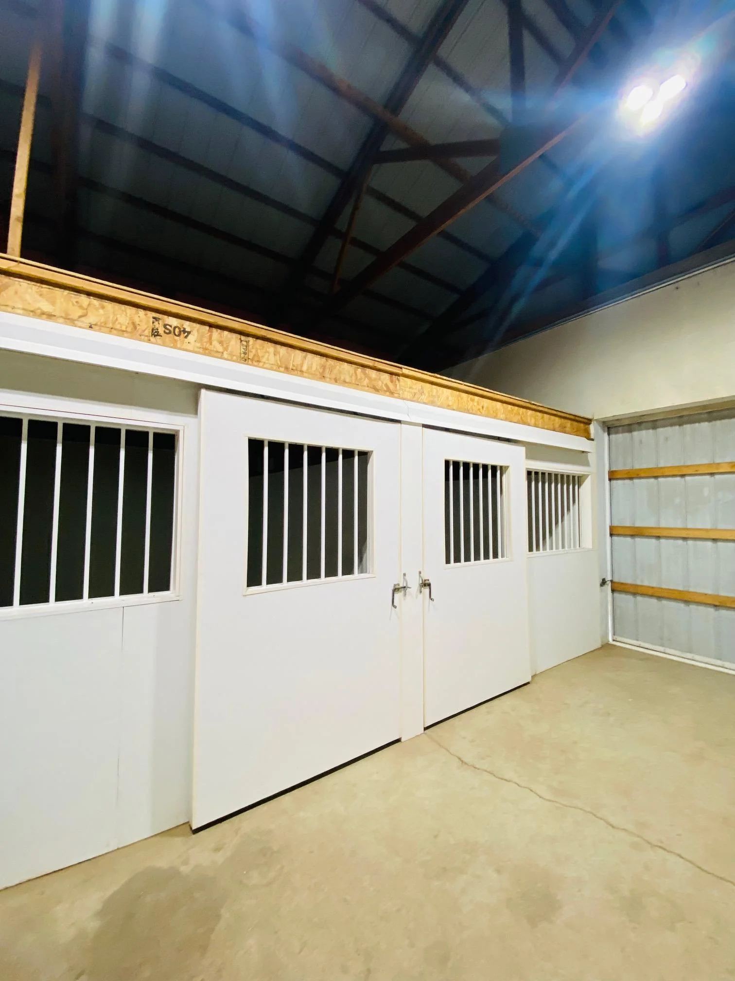2 South Stalls