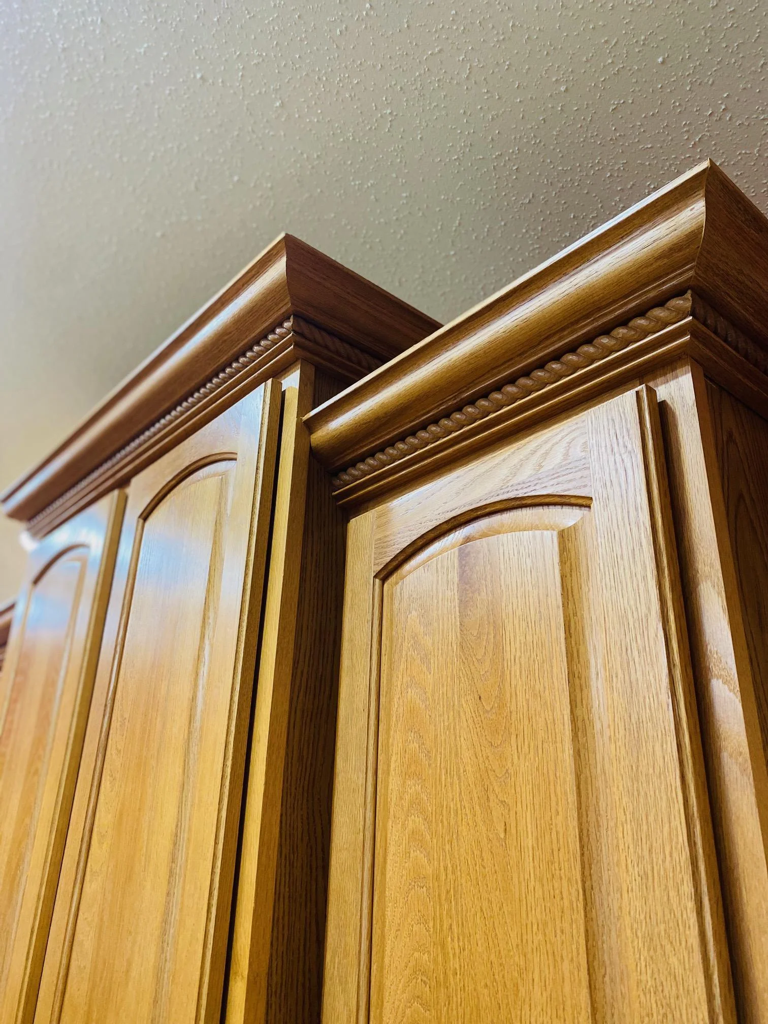 Detailed Rope Crown Molding