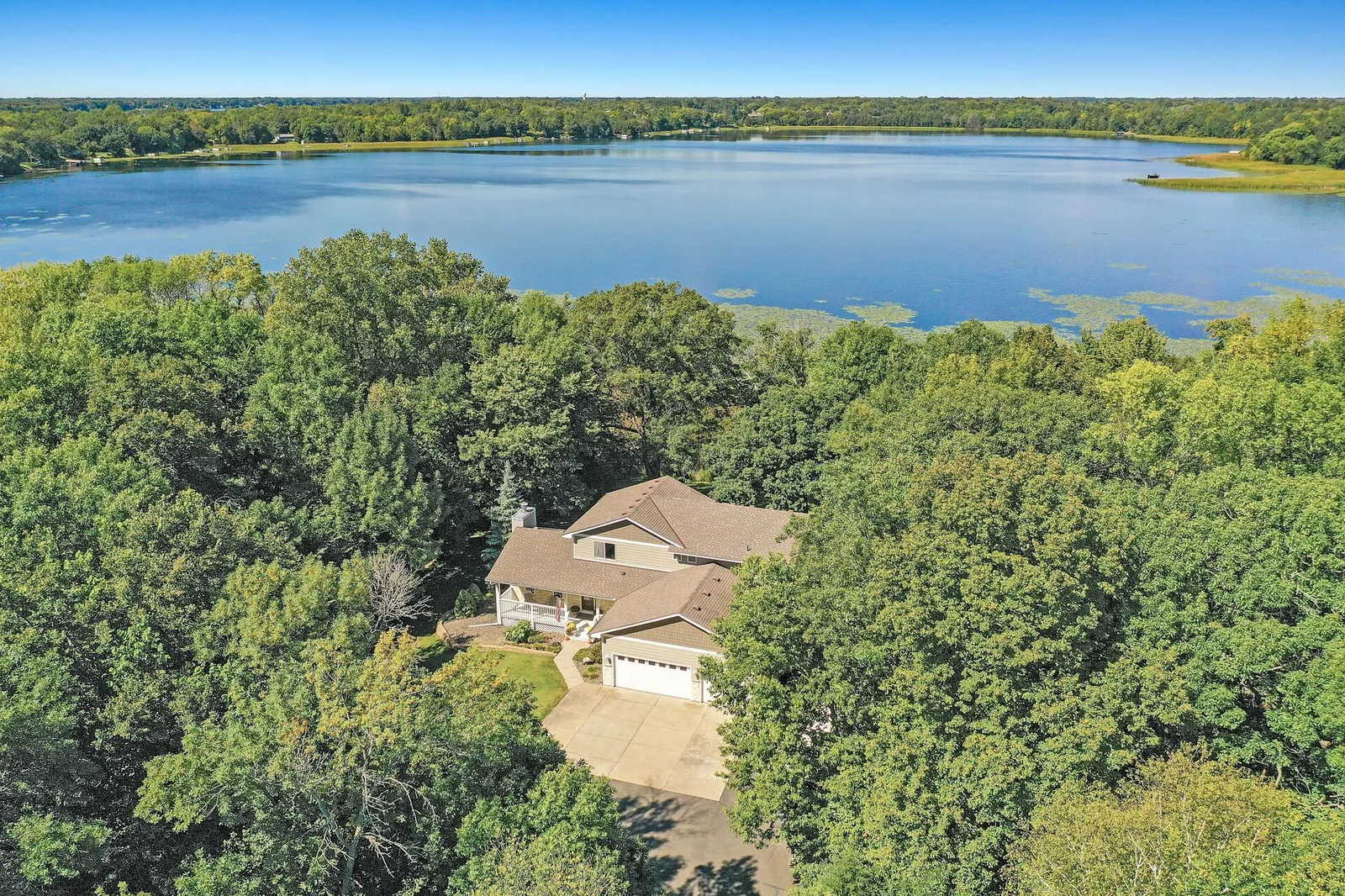Privacy, nature and luxury all rolled into one home