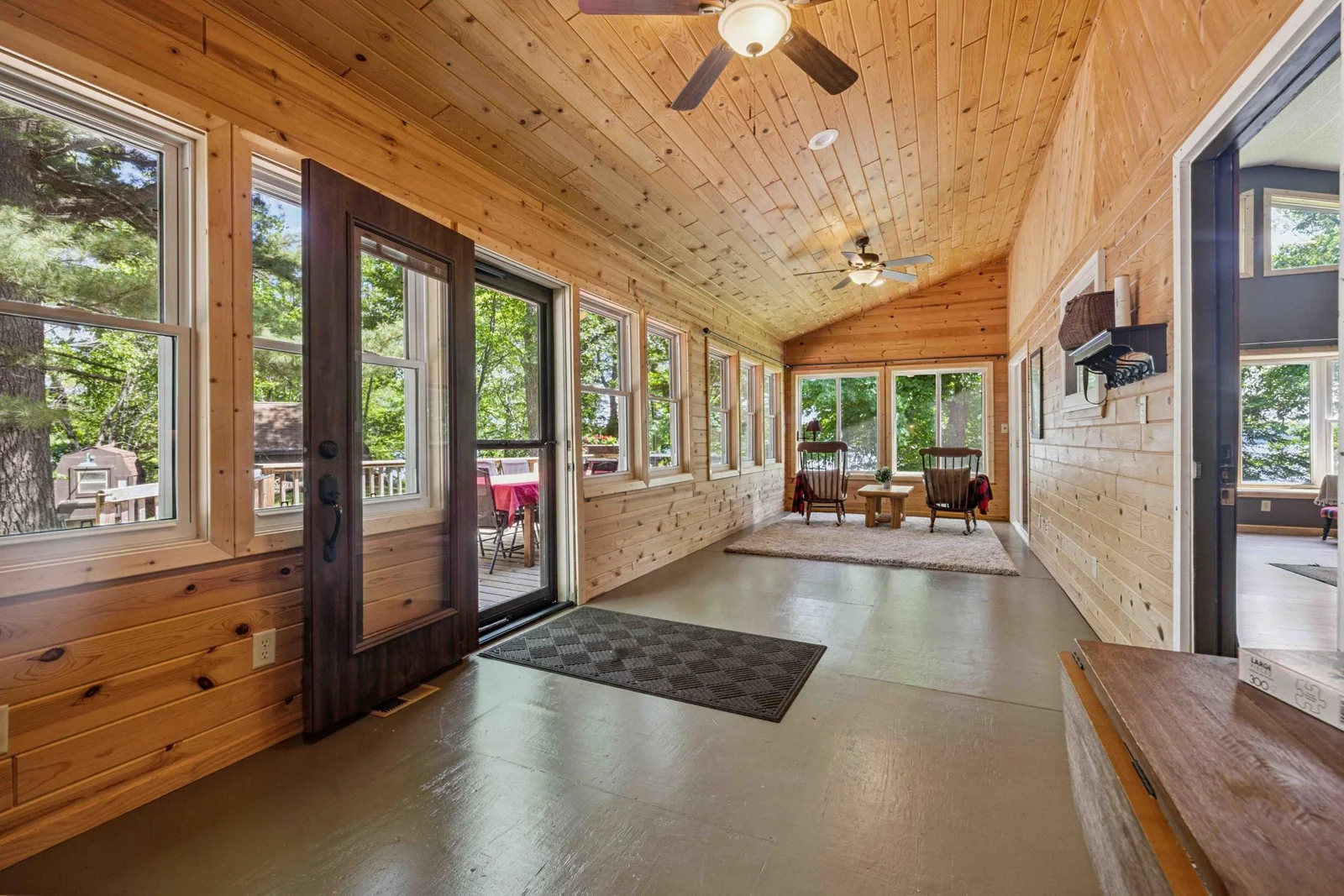 4-season enclosed porch