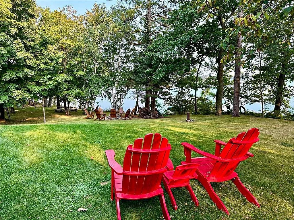 Year-round view to lake 2.jpeg
