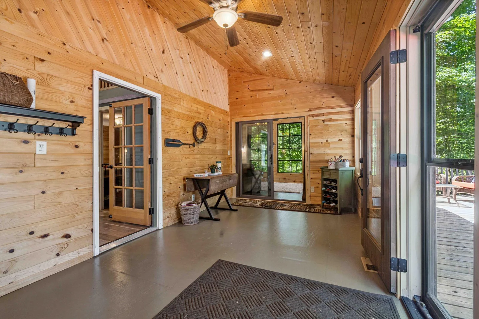 4-season enclosed porch