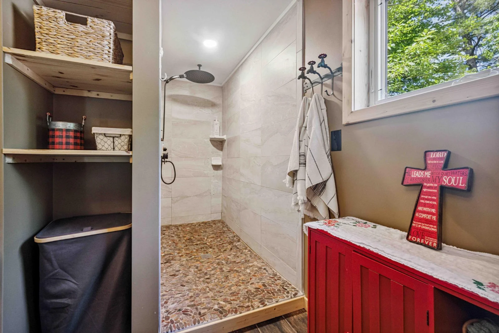 Upper Bath shower