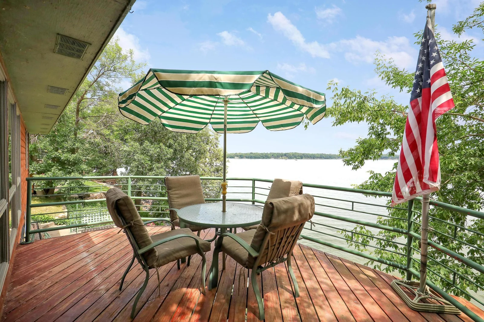 Lakeview Deck
