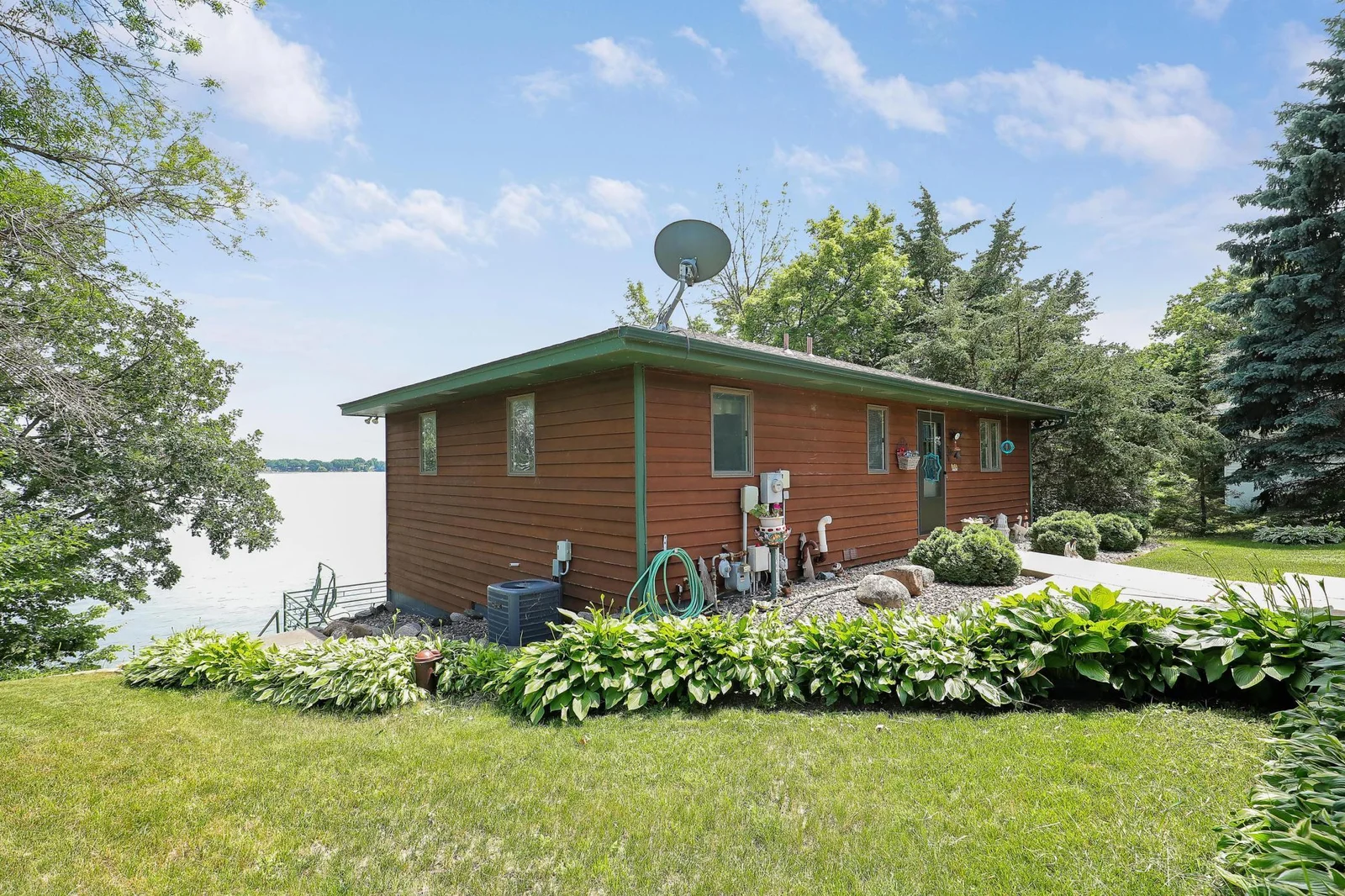 Lakeview Side