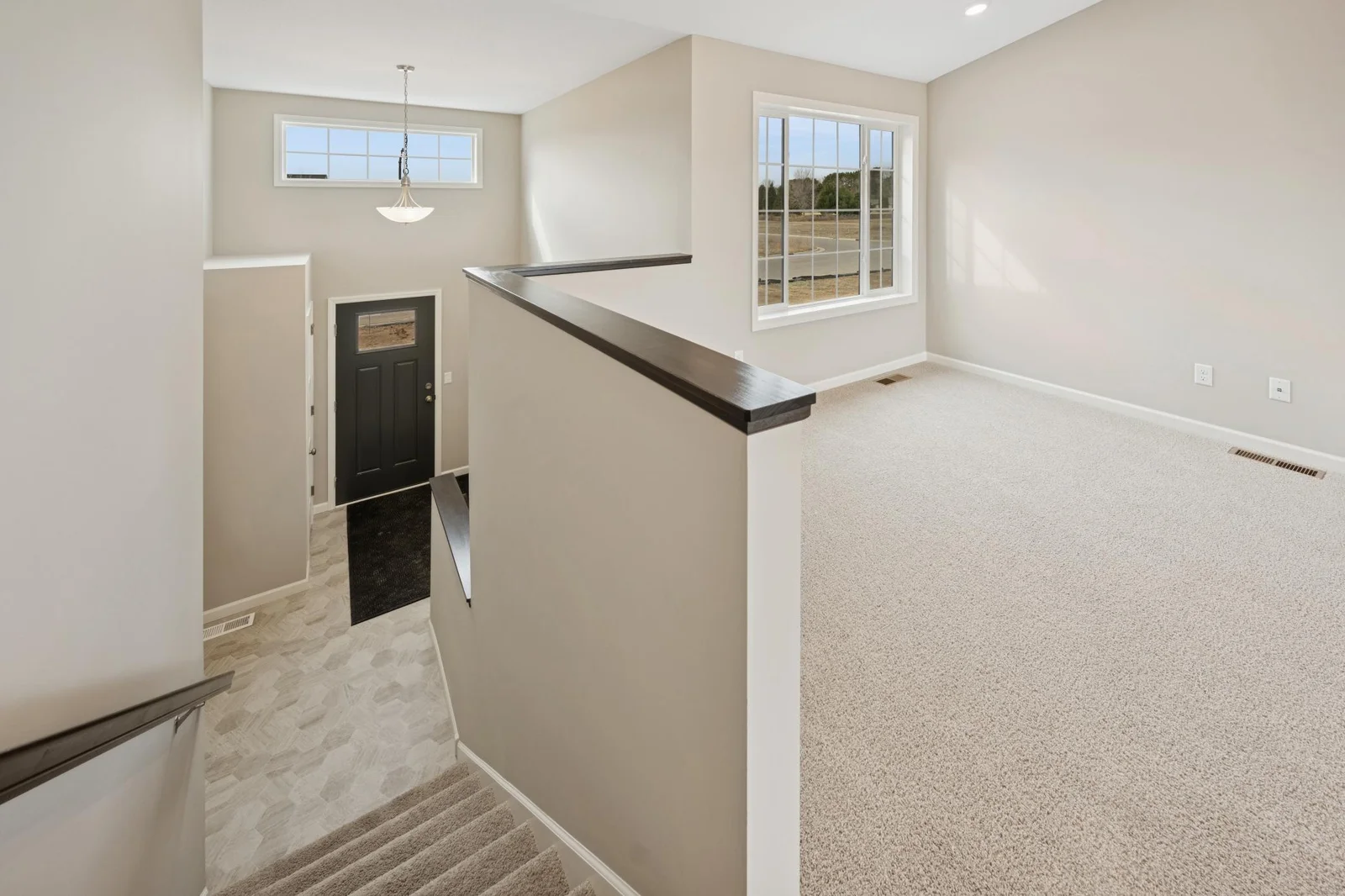 10_Living Room.jpg
