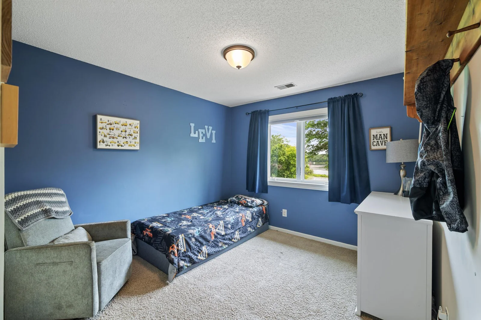 bedroom 3 (upper)