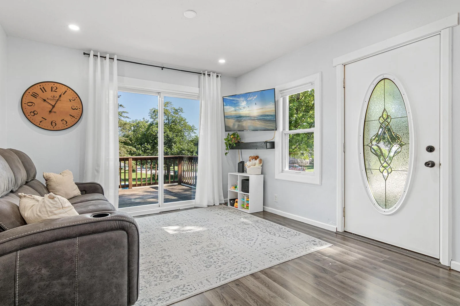 706 2nd Avenue NW-4.jpg