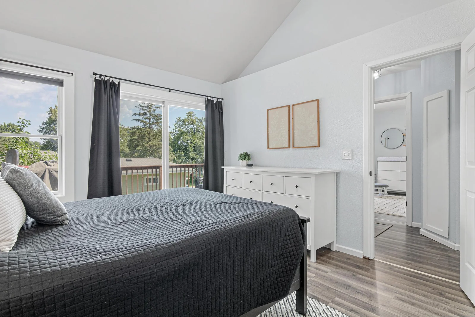 706 2nd Avenue NW-19.jpg