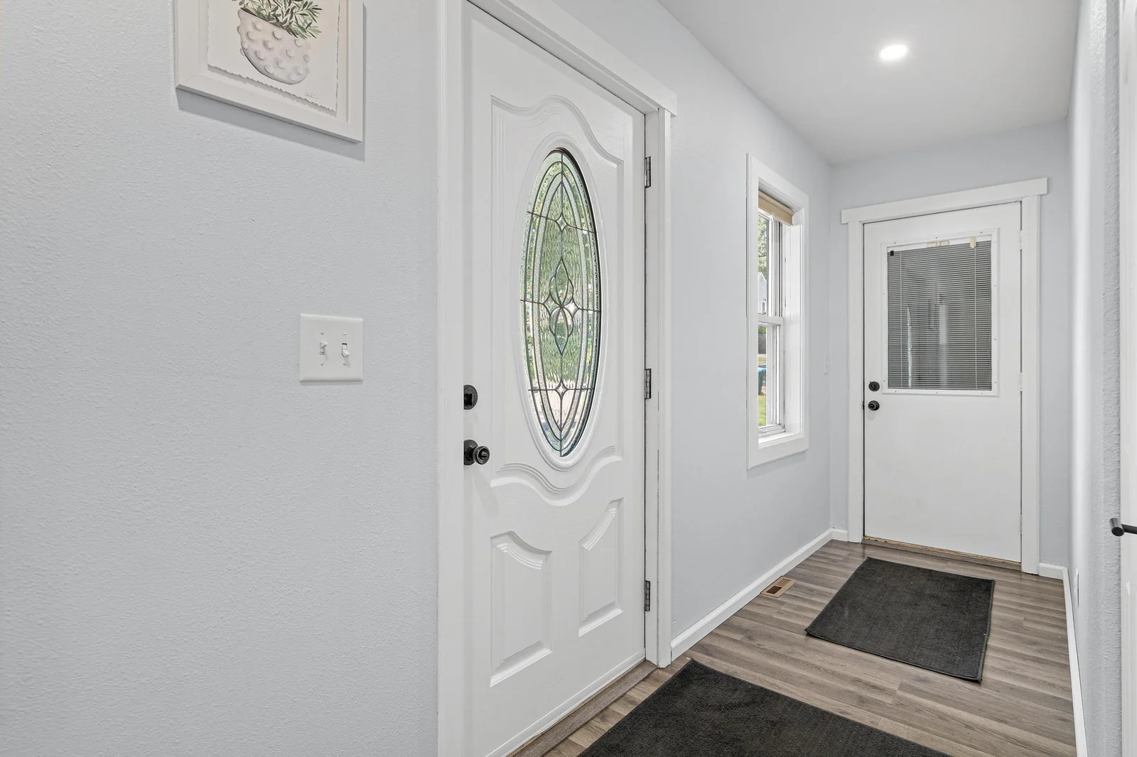 706 2nd Avenue NW-6.jpg