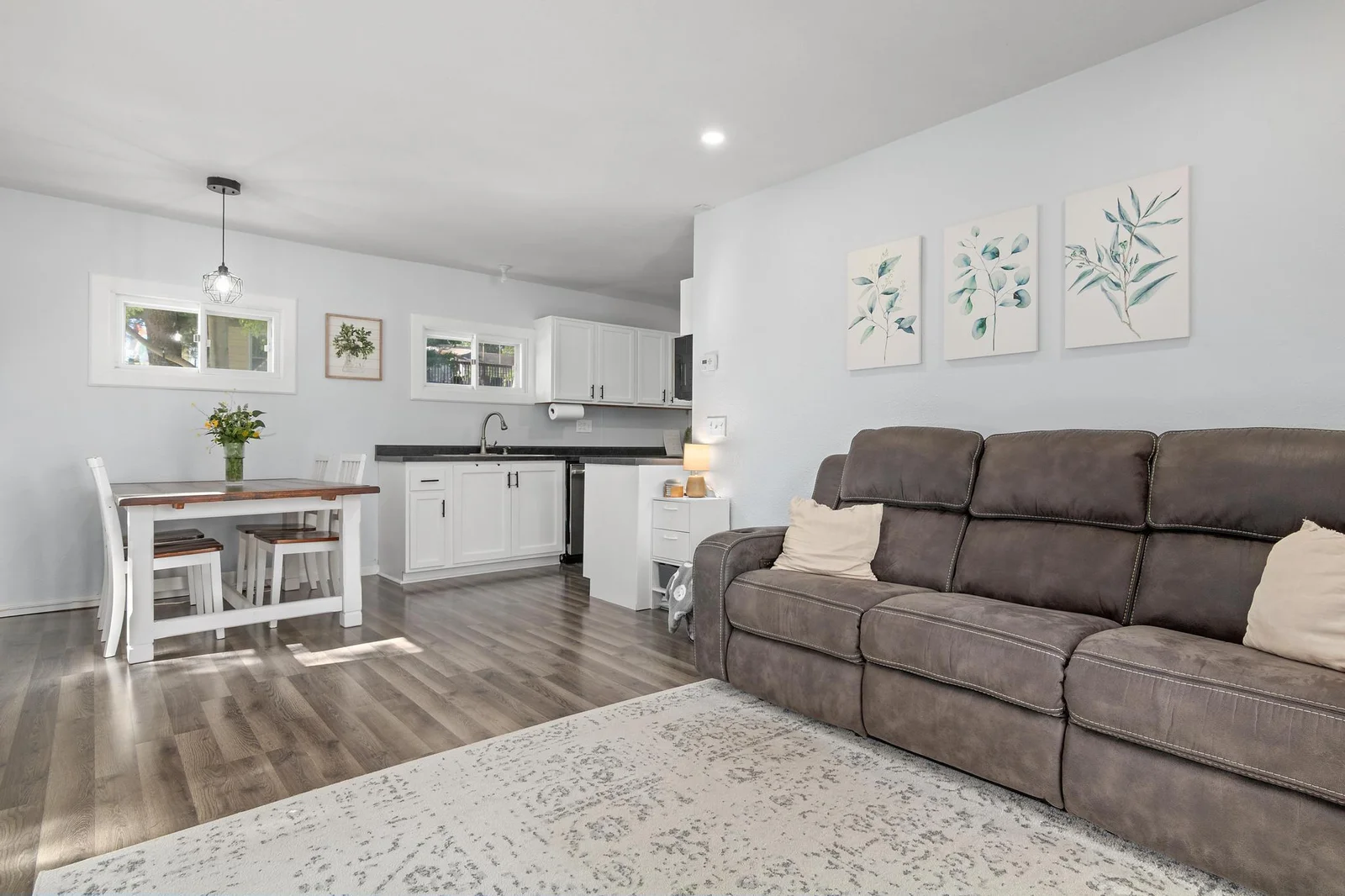 706 2nd Avenue NW-2.jpg