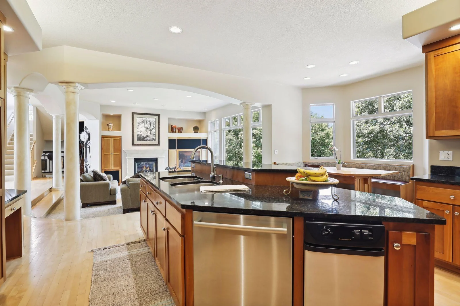 Granite countertop throughout the kitchen. Stainless steel appliances! High ceilings span the main level!