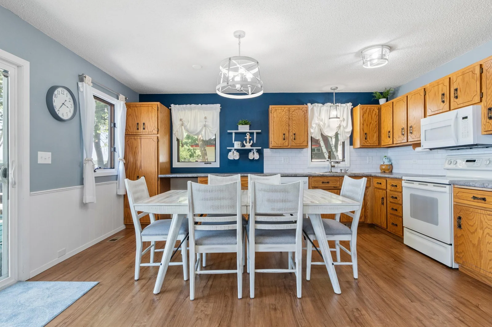 Kitchen/Dining
