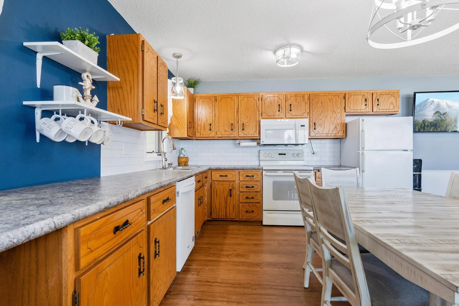 Kitchen/Dining