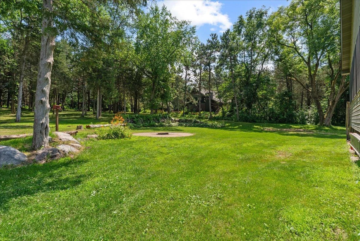 37-Backyard.jpg