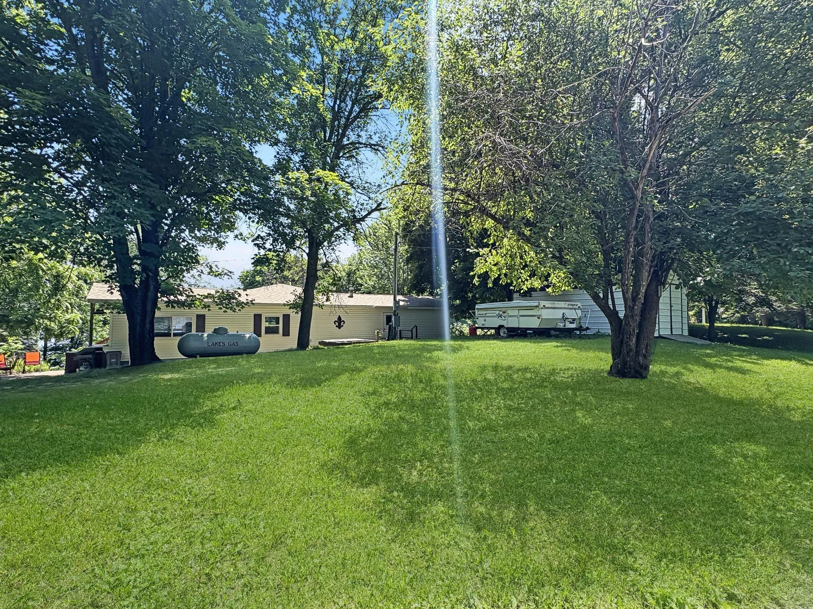 66ac056dde51e112d07f683a0a1962806f984a39.jpg
