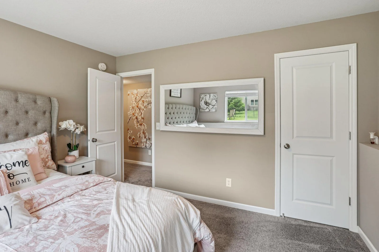 332 4th Ave, Lonsdale