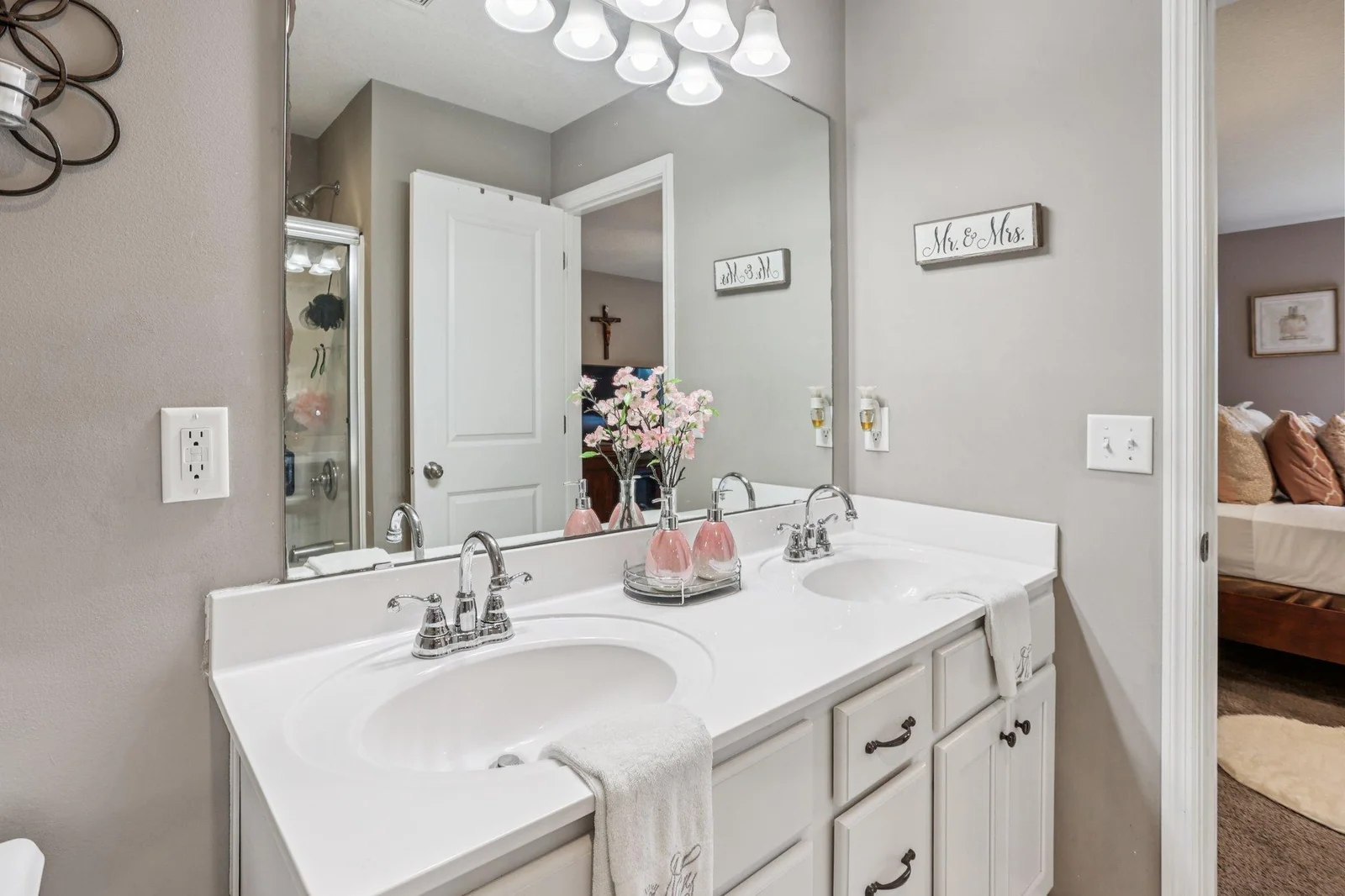 332 4th Ave, Lonsdale