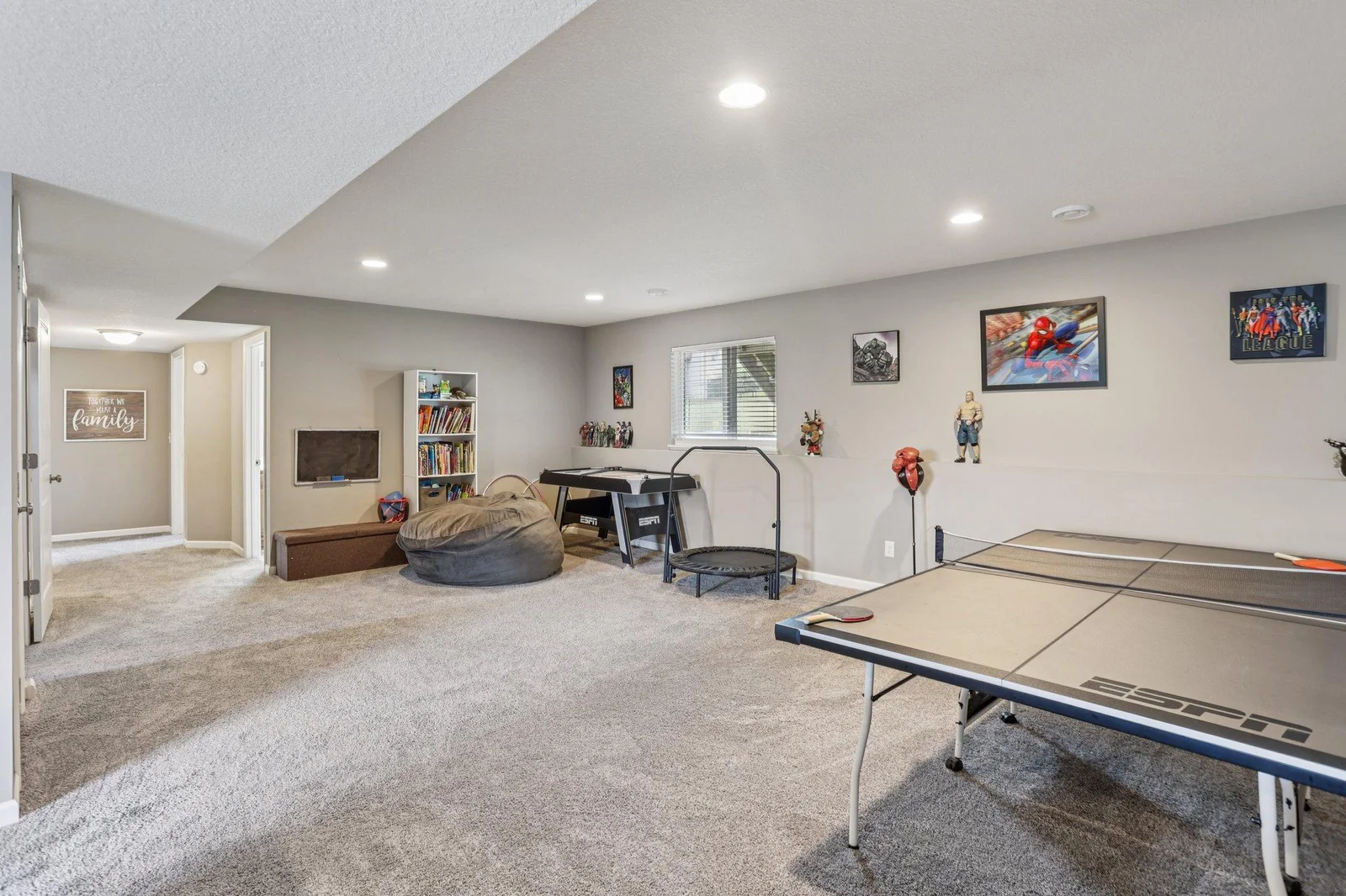 332 4th Ave, Lonsdale