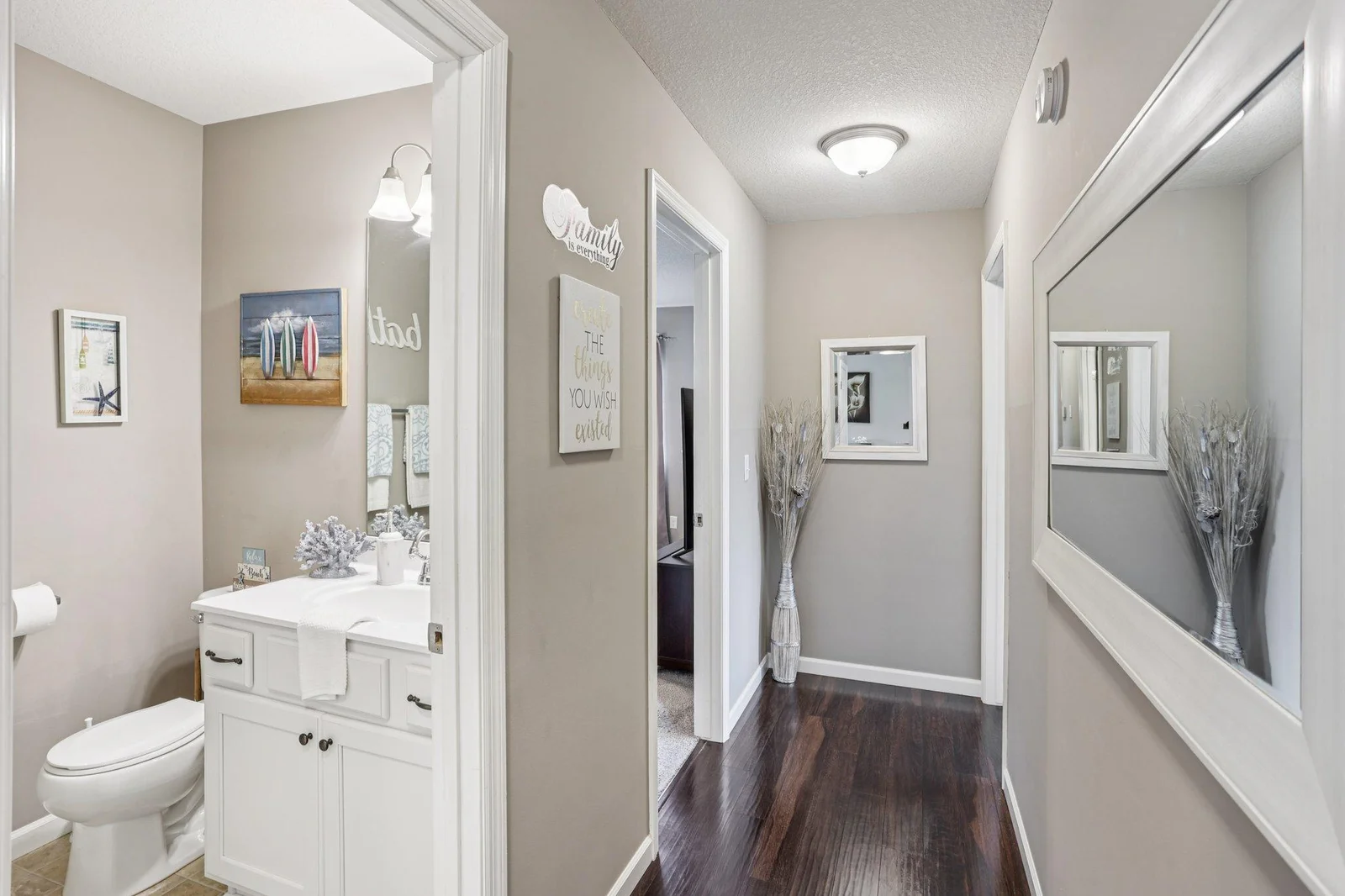 332 4th Ave, Lonsdale