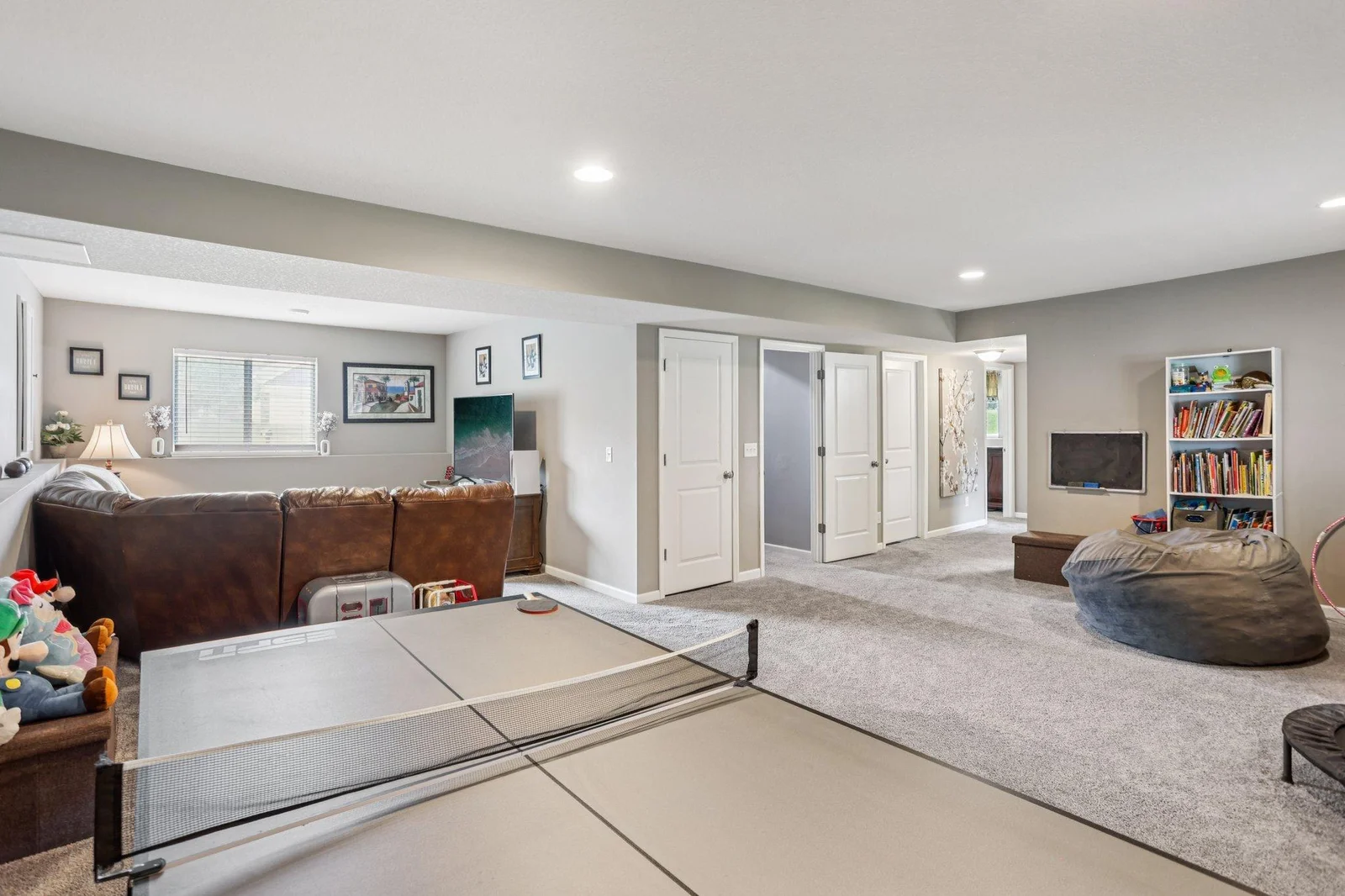 332 4th Ave, Lonsdale