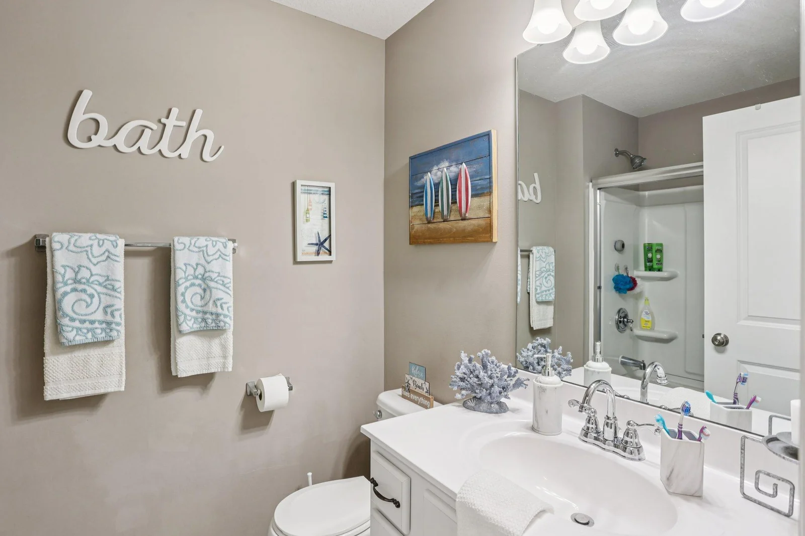 332 4th Ave, Lonsdale