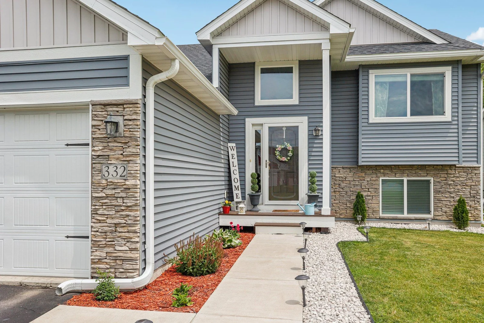 332 4th Ave, Lonsdale