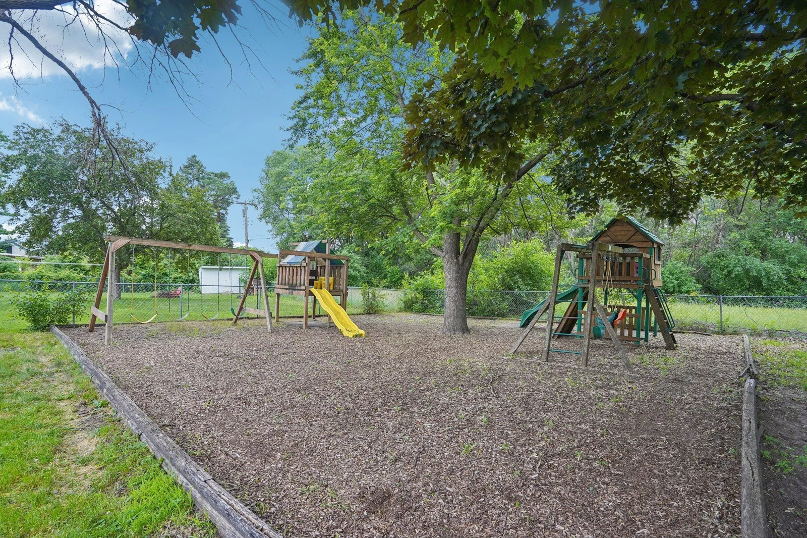 Dual playsets!