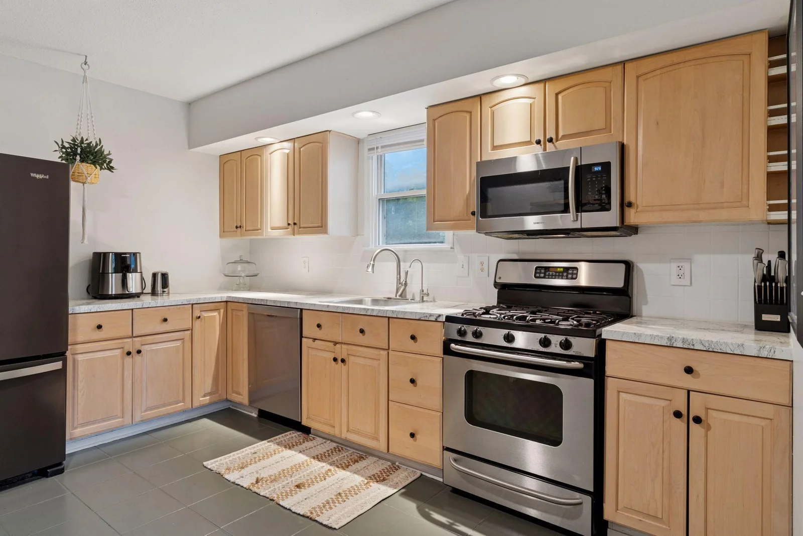 Large Kitchen