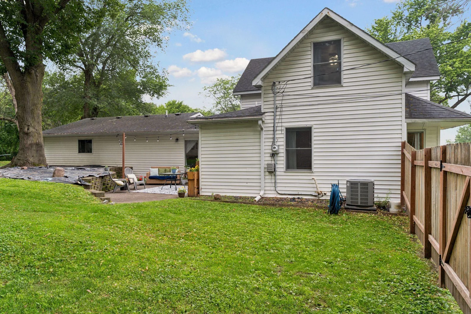 Huge Yard