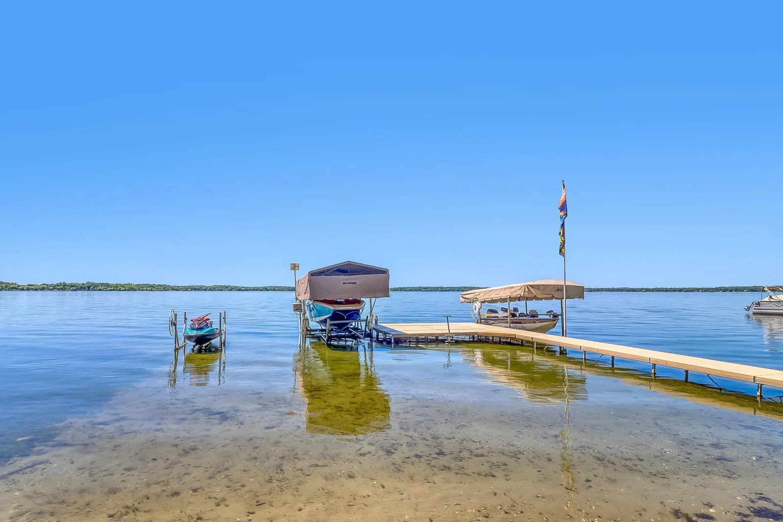 Lake1_2.jpg